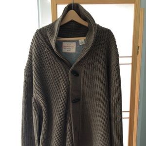 Men’s large, Cable knit cardigan sweater, lined with soft flannel.